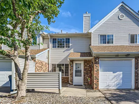 1208 Bay Cv, White Bear Lake, MN 55110