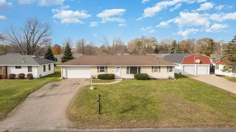 8412 5th Ave S, Bloomington, MN 55420