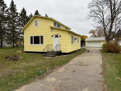 416 Mckinley St SW, Staples, MN 56479