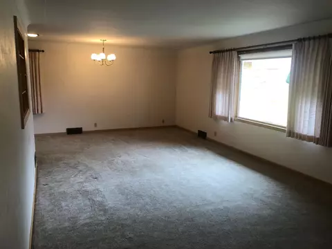 210 Lee Ave, Jackson, MN 56143 photo 5