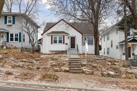 2104 Sargent Ave, Saint Paul, MN 55105