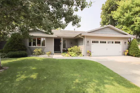 8225 Thomas Ave N, Brooklyn Park, MN 55444