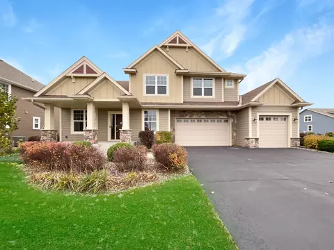 4449 Bailey Lake Dr, Woodbury, MN 55129