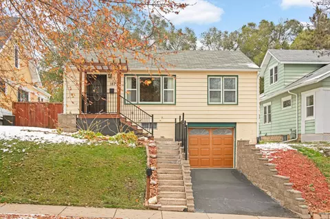 187 Sidney St W, Saint Paul, MN 55107