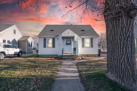 511 12th St SW, Austin, MN 55912