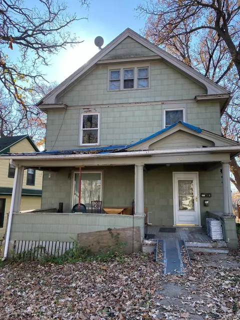 607 Oak Ln, Albert Lea, MN 56007