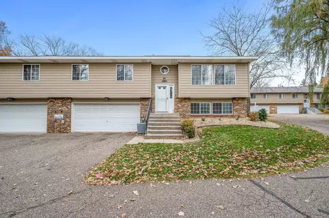 2293 Mailand Rd E, Maplewood, MN 55119 photo 3