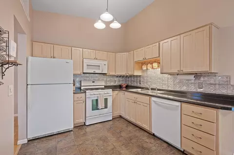 2293 Mailand Rd E, Maplewood, MN 55119 photo 14