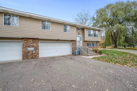 2293 Mailand Rd E, Maplewood, MN 55119 photo 2