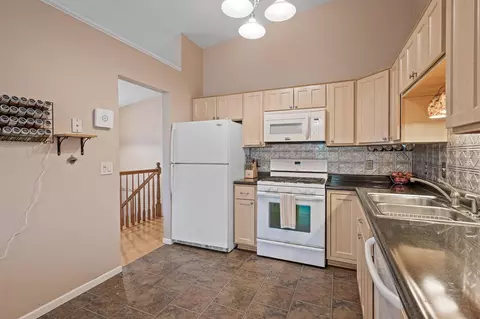 2293 Mailand Rd E, Maplewood, MN 55119 photo 12