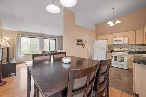 2293 Mailand Rd E, Maplewood, MN 55119 photo 11