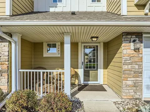 3443 Chestnut Ln, Eagan, MN 55123 photo 3