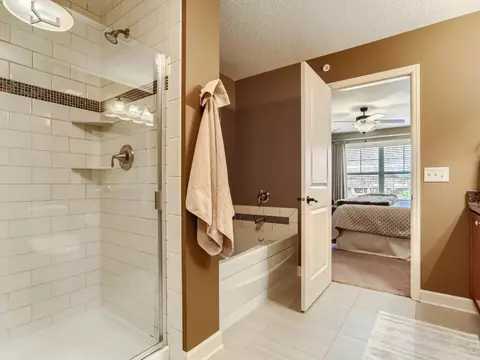 3443 Chestnut Ln, Eagan, MN 55123 photo 16
