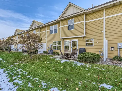 3443 Chestnut Ln, Eagan, MN 55123 photo 26