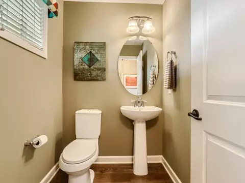 3443 Chestnut Ln, Eagan, MN 55123 photo 12