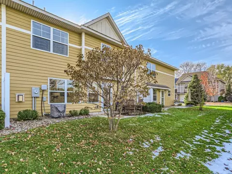 3443 Chestnut Ln, Eagan, MN 55123 photo 27