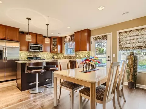 3443 Chestnut Ln, Eagan, MN 55123 photo 8