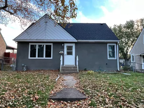 1554 Iowa Ave E, Saint Paul, MN 55106