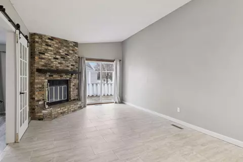 14896 Embry Path, Apple Valley, MN 55124 photo 11