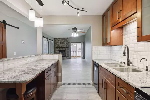 14896 Embry Path, Apple Valley, MN 55124 photo 7