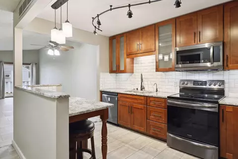 14896 Embry Path, Apple Valley, MN 55124 photo 6