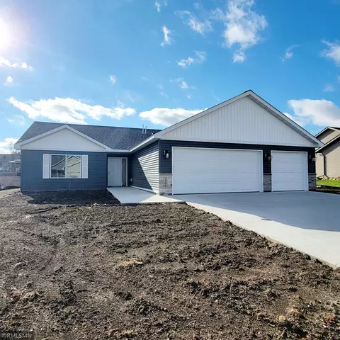 409 Cedar St, Janesville, MN 56048