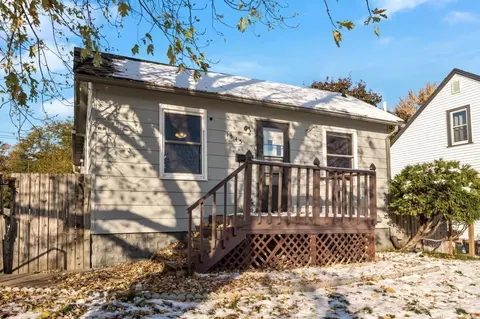 1545 Dale St N, Saint Paul, MN 55117