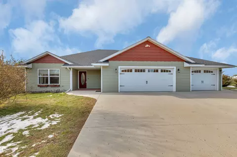 13560 44th St NE, Spicer, MN 56288
