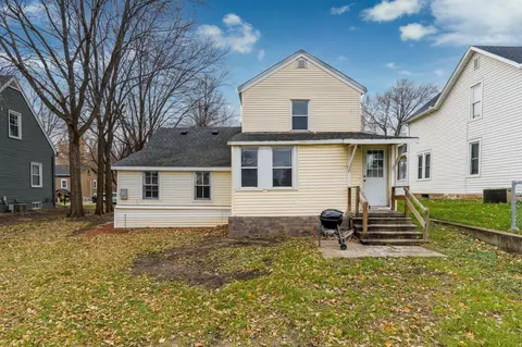 425 W Walnut St, Saint Peter, MN 56082 photo 4