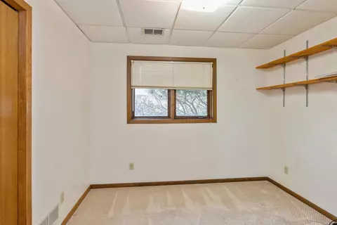 1373 Berry Ridge Rd, Eagan, MN 55123 photo 27