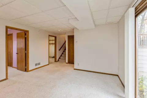 1373 Berry Ridge Rd, Eagan, MN 55123 photo 17