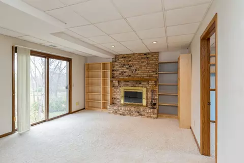 1373 Berry Ridge Rd, Eagan, MN 55123 photo 16