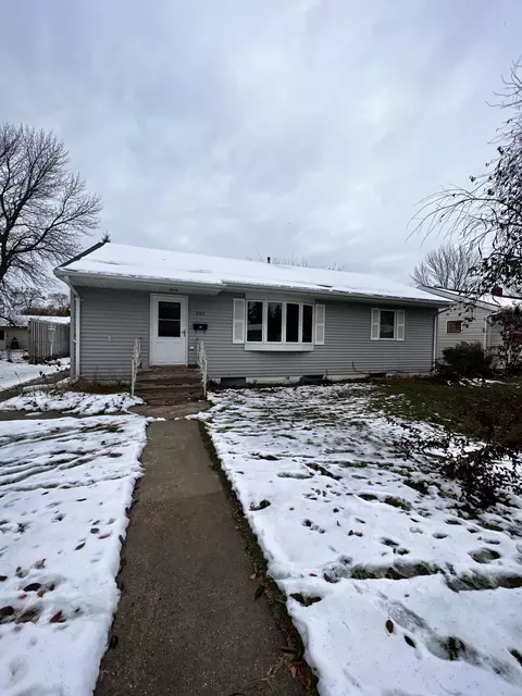301 Maple Ave S, Thief River Falls, MN 56701