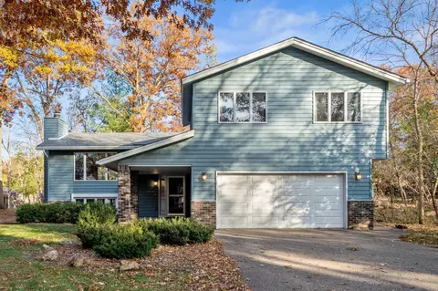 1204 Birch Dr, Hudson, WI 54016