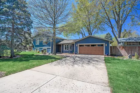 7949 Sierra Pkwy, Brooklyn Park, MN 55444