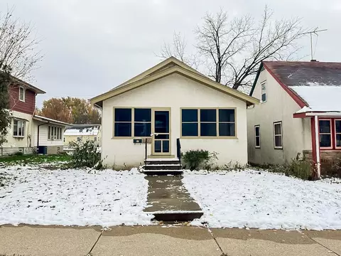 1862 Ivy Ave E, Saint Paul, MN 55119