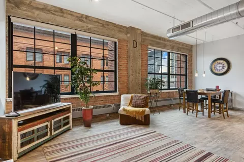 250 Park Ave #514, Minneapolis, MN 55415
