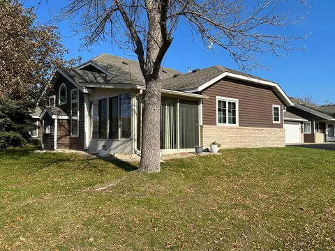 6245 Creekview Ln N, Brooklyn Park, MN 55443