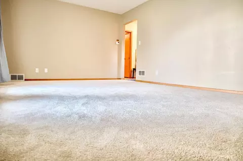 2000 5th St E, Saint Paul, MN 55119 photo 12