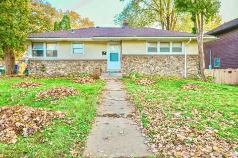 2000 5th St E, Saint Paul, MN 55119 photo 3