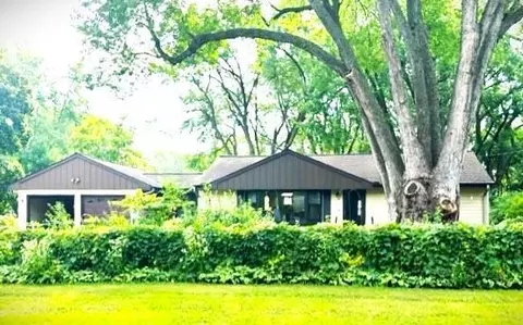 5004 Turtle Ln W, Shoreview, MN 55126