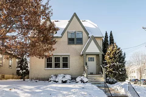 123 9th Ave NW, Rochester, MN 55901