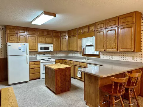 1508 11th St SE, Willmar, MN 56201 photo 6