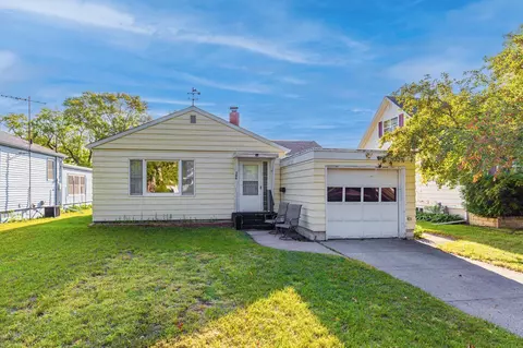 206 6th St SE, Barnesville, MN 56514
