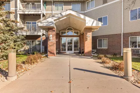 15400 Chippendale Ave W #301, Rosemount, MN 55068