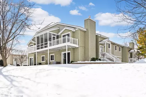 5561 Bimini Dr, Minnetonka, MN 55343