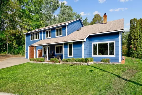 708 Eklund Ct, Northfield, MN 55057