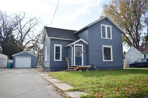133 W Mckinley St, Owatonna, MN 55060