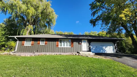14107 Quentin Ave S, Savage, MN 55378
