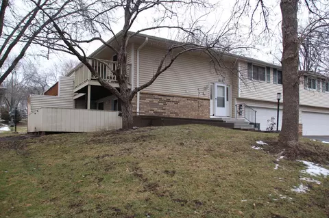 1222 Timbershore Ln, Eagan, MN 55123 photo 5